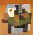 フルーツボウルギターとテーブル上の絵 1921 年キュビズム パブロ・ピカソ